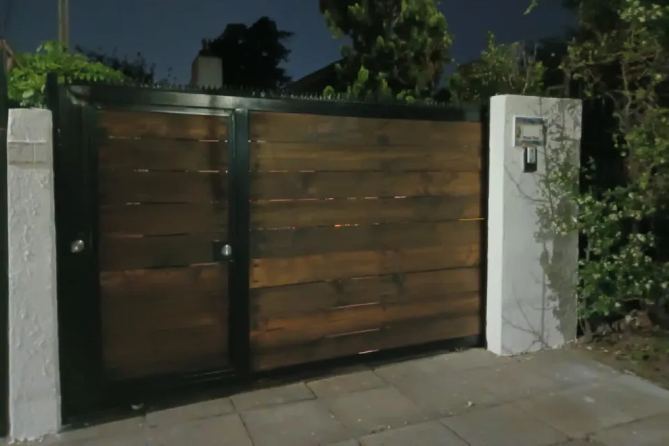 Diseño, construcción e instalación de portones y puertas